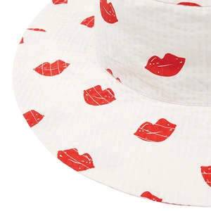 BontonKids Bonton Etretat Hat - Red Kisses Print - Image 2