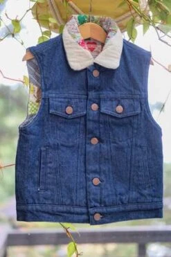 Clare V.KIDS Clare V. Quilt-lined Classic Vest - Flower Shop