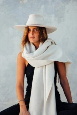 PampaOversizedScarf - Natural